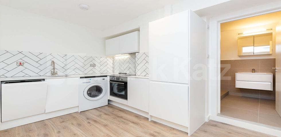 			Studio Apartment, 1 bath, 1 reception Apartment			 SPRINGFIELD HOUSE LOFTS-TYSSEN STREET, DALSTON/HAGGERSTON